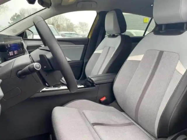 Opel Astra 1.6 turbo 180ch hybrid  elegance business bva8 — photo 13