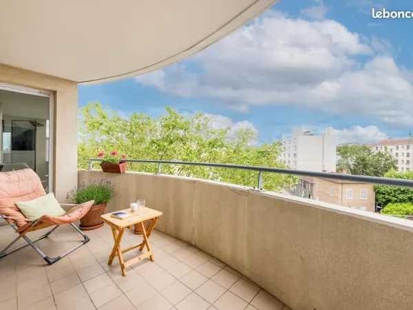 Appartement 4 pièces 94 m²