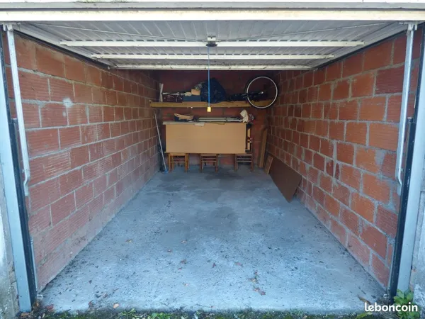 Garage/box fermé 15 m2 Albi