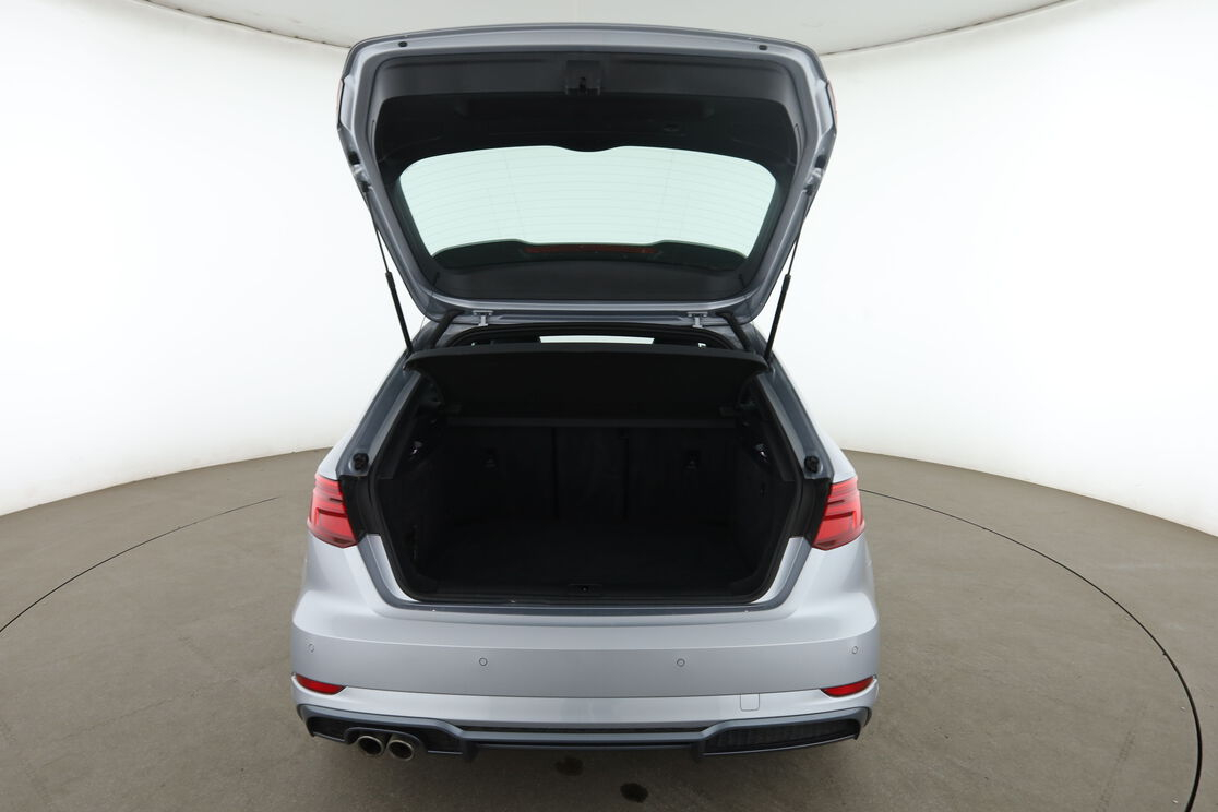 Audi A3 Sportback 35 TDI S Line S Tronic 7 — photo 15