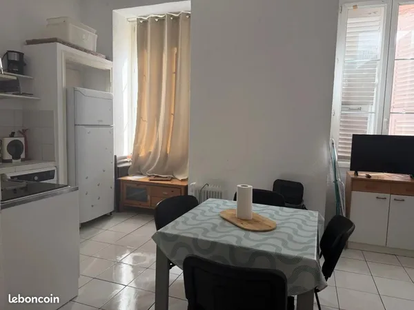 Studio 2 pièces 33 m²