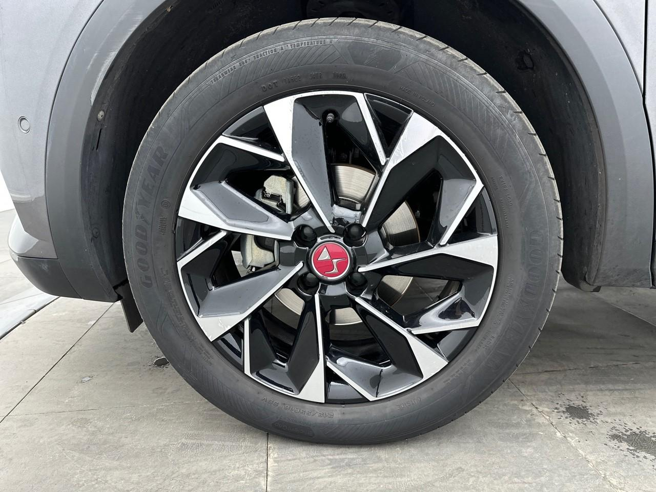 Ds Ds 3 crossback puretech 130 eat8 performance line+ — photo 16