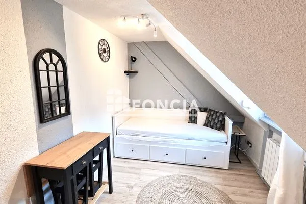 Studio 1 pièce 11 m²