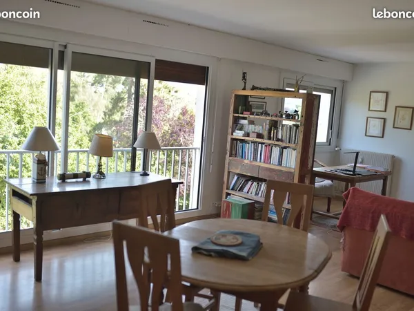Mont-Saint-Aignan Saint-André - 92 m² - Dernier étage - Très grand séjour - Vue dégagée