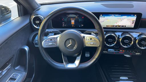 Mercedes Classe A 200 163 7G-DCT - AMG Line – 2018 – 98210 km – Essence – Boîte Automatique — photo 27