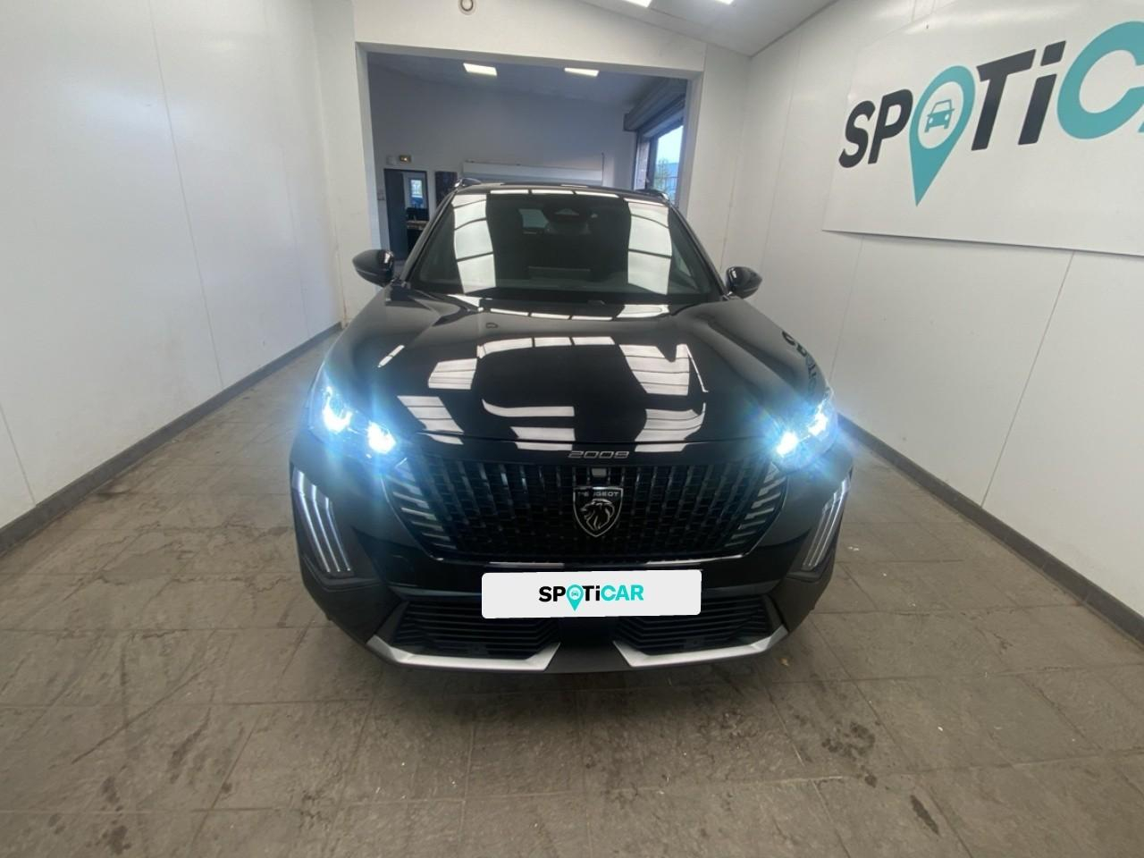 Peugeot 2008 hybrid 136 e-dcs6 allure — photo 2
