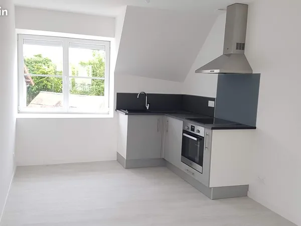 A louer - avord centre - appartement 2 pieces 38m2 460 charges comprises