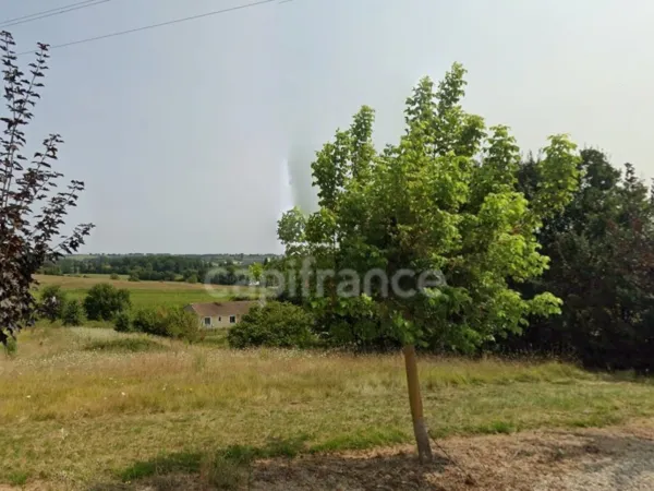 Terrain 3878 m²