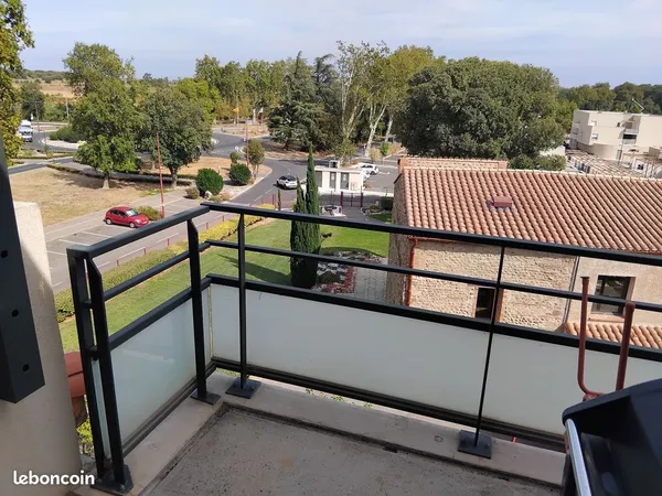T2 haut de gamme rénové 2024 41m2 avec terrasse et parking piscine