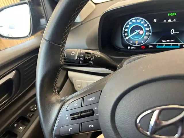 Hyundai I20 1.0 t-gdi 100 dct-7 hybrid 48v — photo 24