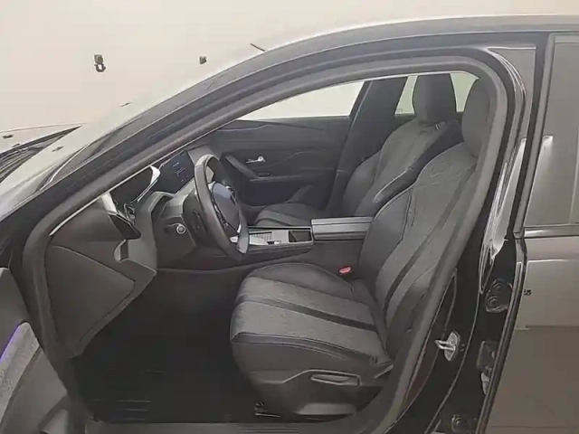 Peugeot 408 puretech 130 ch s&amp;s eat8 — photo 39