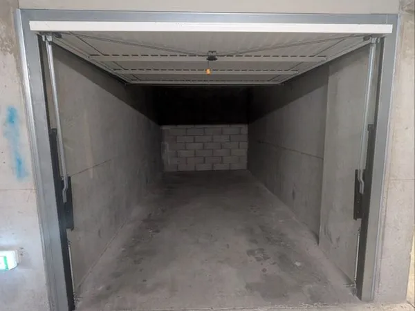 Garage fermé Vence