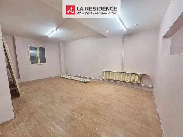 Bureaux 74 m²