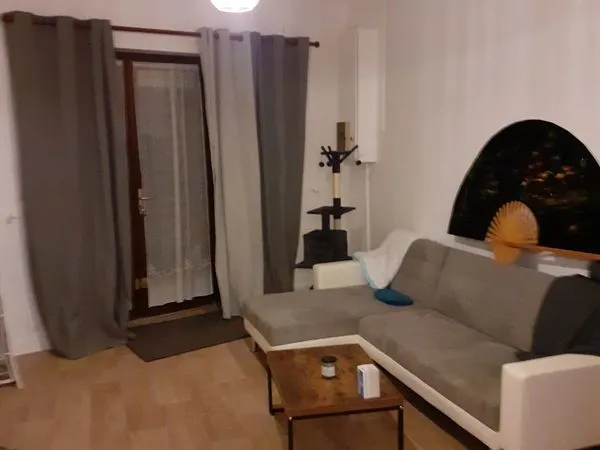 Maison f 4