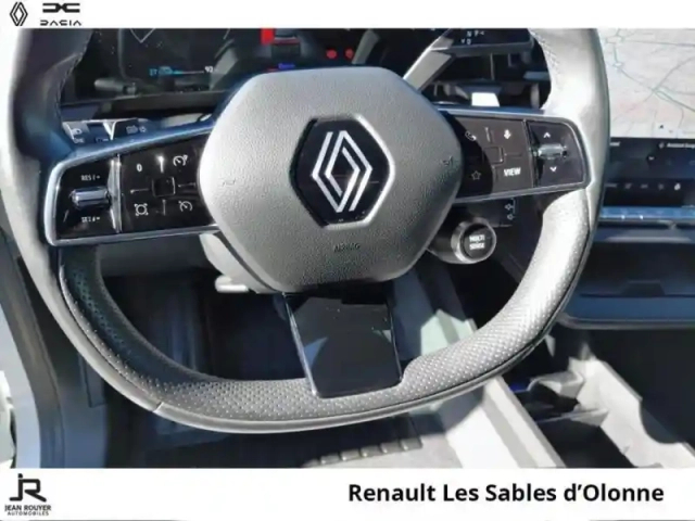 Renault Megane e-tech electric ev60 220ch techno super charge — photo 5