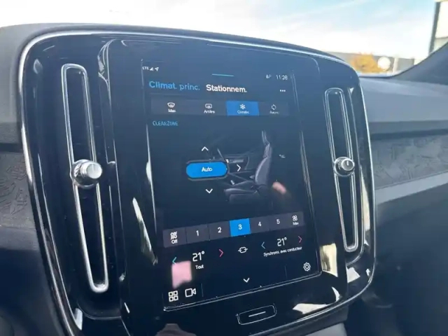 Volvo Xc40 recharge 231 ch 1edt — photo 13