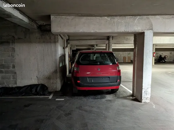 Place de parking - Paris 19ème - Jaurès Quai de la Loire