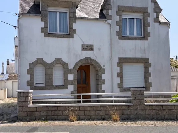 Maison famililale - 4 chs + 1 bureau - Saint Guénolé, proche P