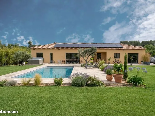 Maison 150m2 avec garage et piscine