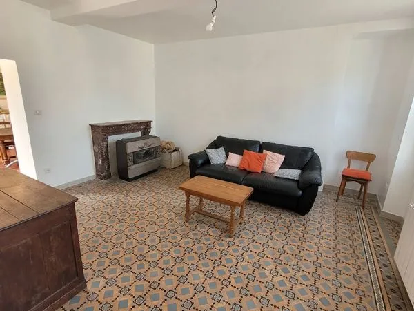 Maison de village Sormery 85 m2 3 chambres + jardin + granges