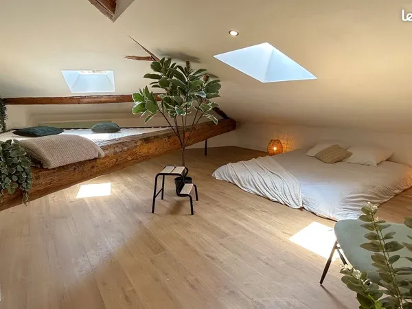 Appartement meublé - Bail étudiant ou mobilité (1 à 9 mois)