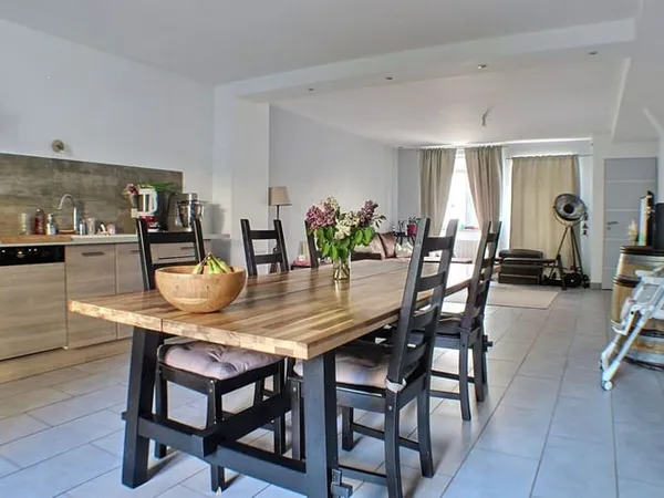 Immeuble 6 pièces 211 m²