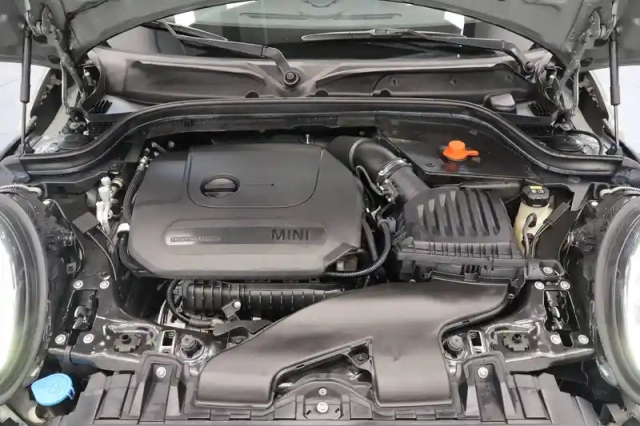 Mini Mini hatch 3 portes cooper 136 ch bva7 — photo 9