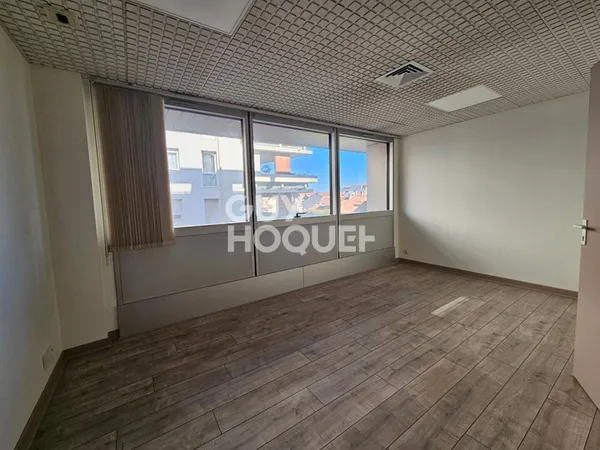 Local professionnel 4 pièces 46 m²