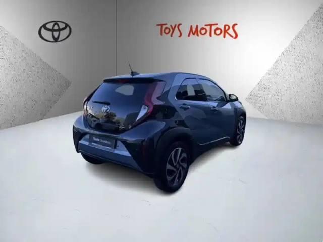 Toyota Aygo 1.0 vvt-i 72 design s-cvt — photo 5
