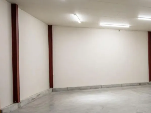 Parking/Garage/Box 30 m²