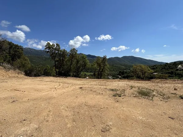 Terrain à bâtir 875 m²