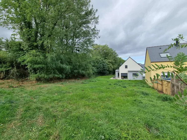 Terrain 382 m²