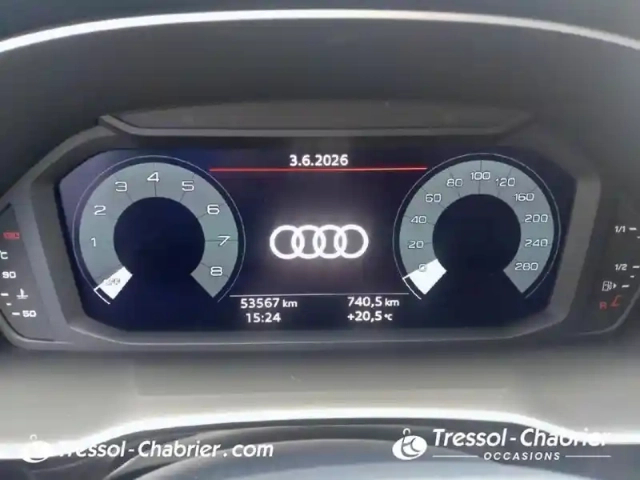 Audi Q3 sportback 35 tfsi 150 ch s tronic 7 s line — photo 21