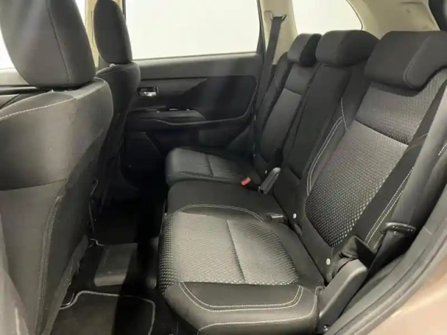 Mitsubishi Outlander phev twin motor business 4wd euro6d-t evap 5cv — photo 24