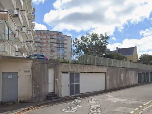 GARAGE SOUTERRAIN A VENDRE BREST- STRASBOURG - LESVEN