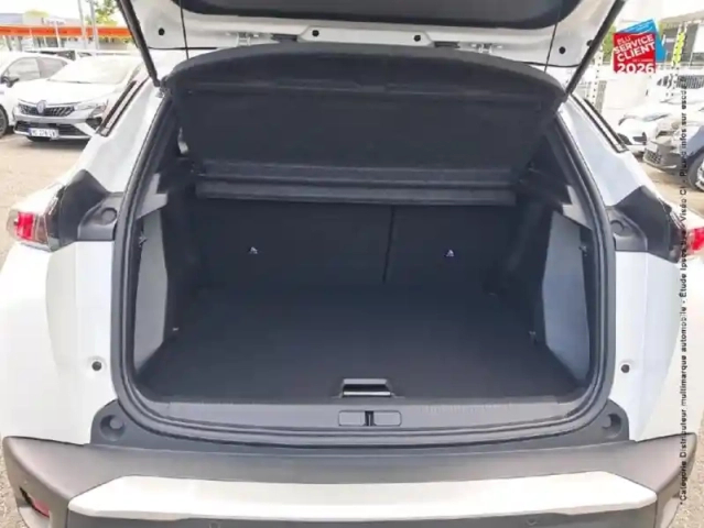 Peugeot 2008 1.5 bluehdi 130ch s&amp;s allure pack eat8 — photo 14