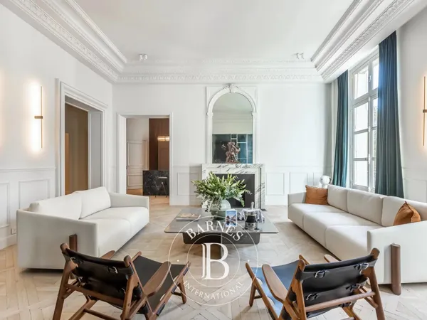 Le service location de la Maison BARNES vous propose ce bien :