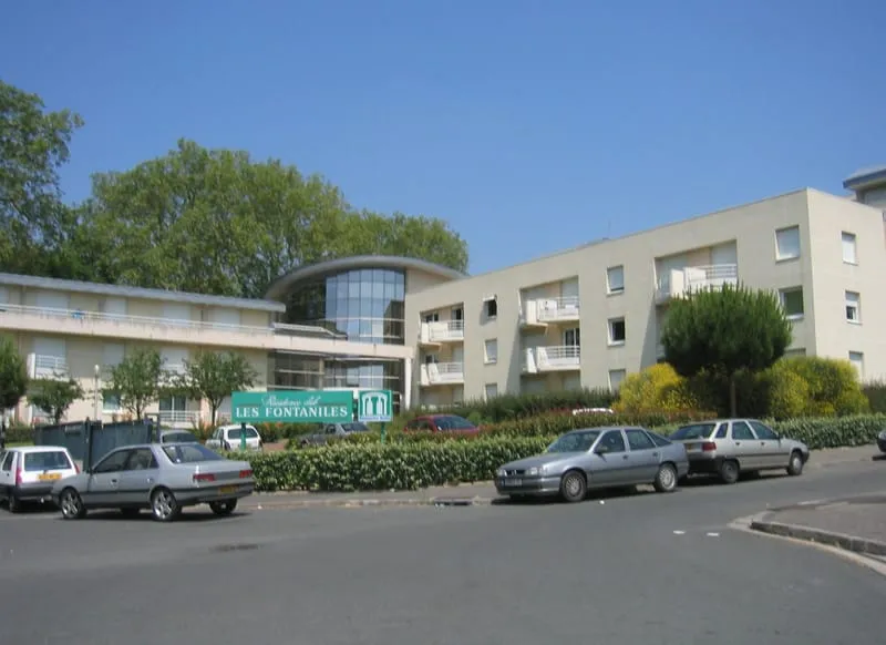 Photo 1