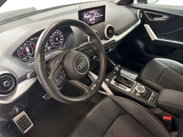 Audi Q2 35 tdi 150 s tronic 7 s line — photo 9
