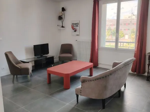 T3 meublé refait à neuf plein centre