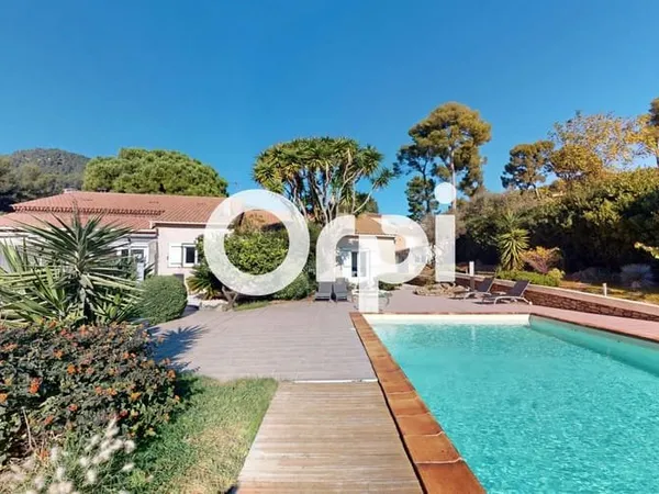Maison 4 pièces 180 m²
