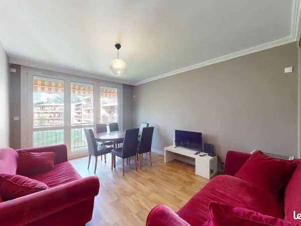 Chambre 5 pièces 86 m²