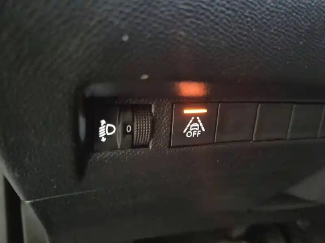 Peugeot 2008 puretech 130 s&amp;s eat8 — photo 49