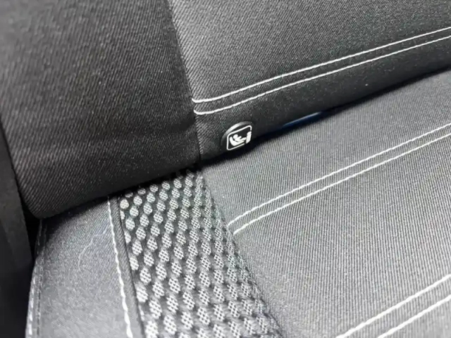 Dacia Duster eco-g 100 4x2 — photo 21