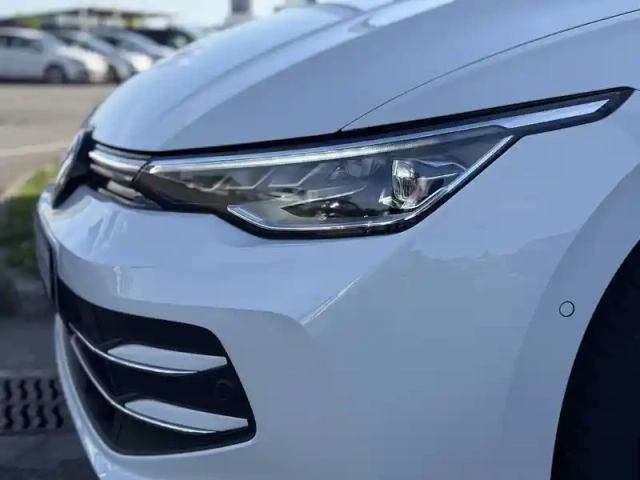 Volkswagen Golf 1.5 ehybrid 204 dsg6 — photo 4