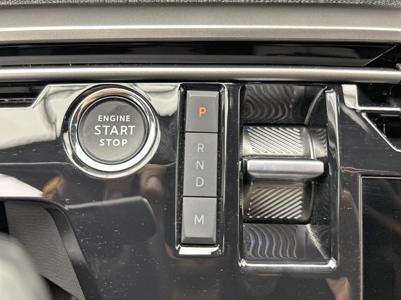 Peugeot 308 hybrid 145 e-dcs6 allure — photo 19