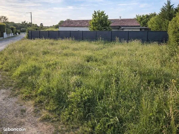 Terrain 600 m² Peujard