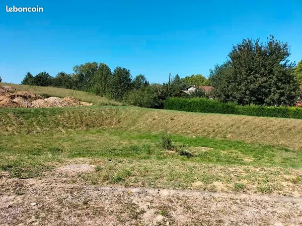 Terrain 1 876 m² Mauvezin
