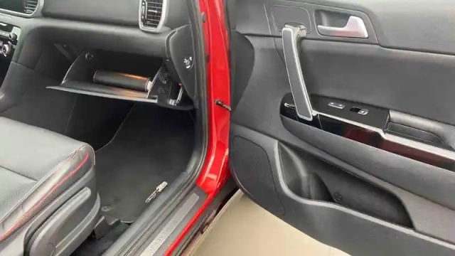 Kia Sportage 1.6 crdi 136ch mhev dct7 4x2 — photo 30