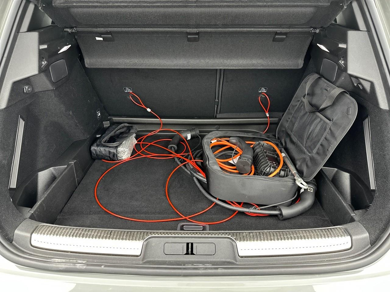 Ds Ds 7 crossback hybride rechargeable e-tense 360 eat8 4x4 performa — photo 8
